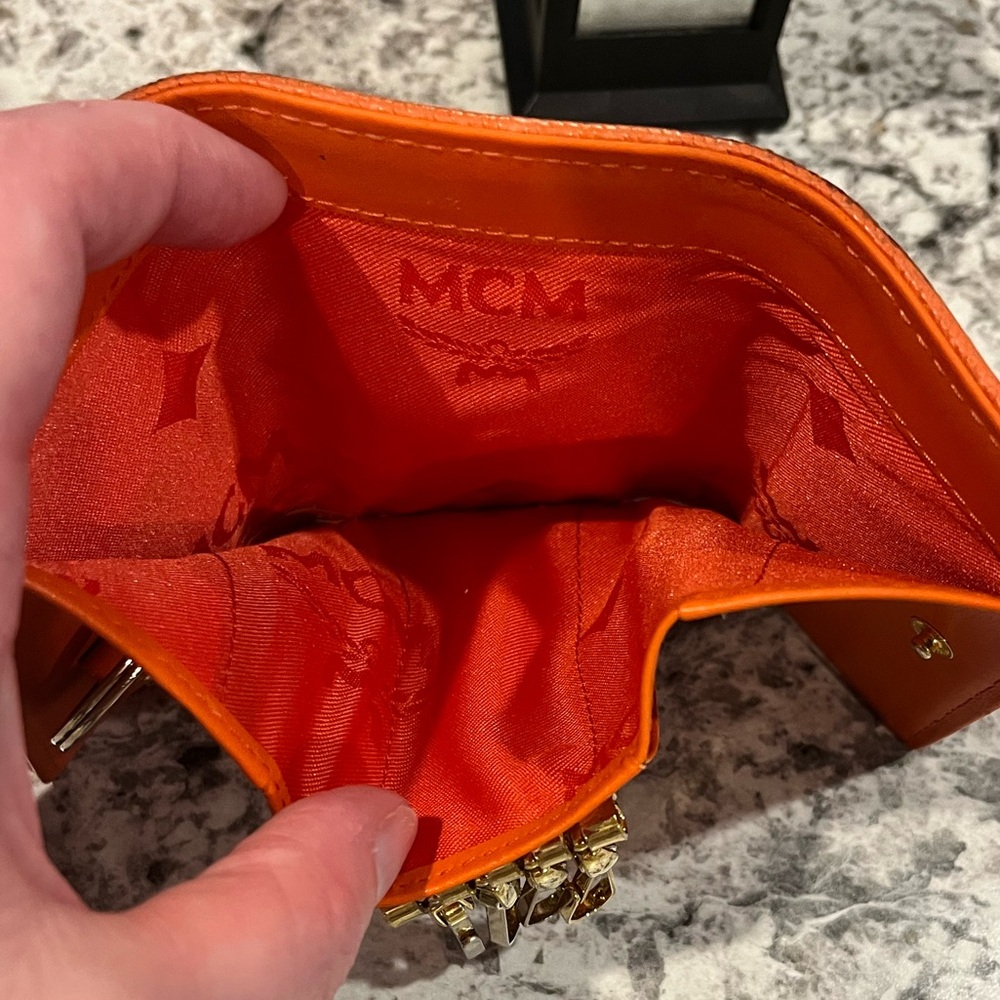 MCM Visetos Trifold Key holder Wallet - Picture 6 of 15